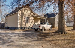 1105 W Division Street, Springfield, MO 65803