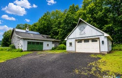 19 High Street, Middlefield, CT 06455