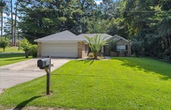334 Pine Ln, Hattiesburg, MS 39402