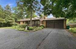 567 Happ Road, Northfield, IL 60093