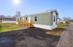 44 Eddy Road, Madison, OH 44057