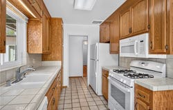 19 Hastings, Redlands, CA 92373