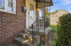 255 W Steuben St, Crafton, PA 15205