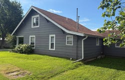 205 2nd St, Ridgeway, MO 64481