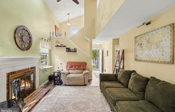 37 HAWTHORNE Avenue, NEWARK, DE 19711