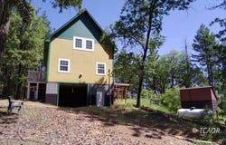 440 Upper Moore Rd, Trinity Center, CA 96091