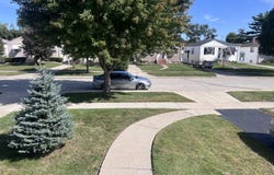 4508 WENONAH Avenue, Forest View, IL 60402