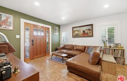 933 Walnut Ave, Long Beach, CA 90813