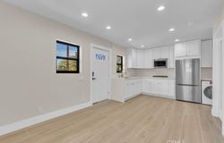 22714 Schoolcraft, West Hills, CA 91307