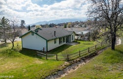 21276 White Pine Drive, Tehachapi, CA 93561