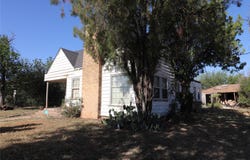 1402 Avenue K, Anson, TX 79501