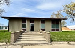800 W College Drive, Marshall, MN 56258