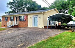118 Pickshin Avenue, Dobson, NC 27017