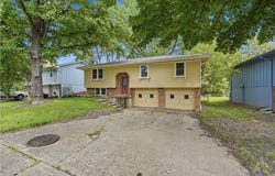 6493 Delta Avenue, Kansas City, MO 64151