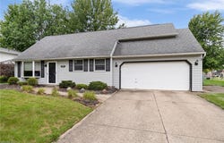 380 Naples Drive, Elyria, OH 44035