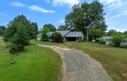753 Glover, Battiest, OK 74722