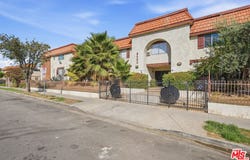 8800 Cedros Ave, Panorama City, CA 91402