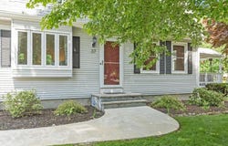 37 Newtown Rd, Acton, MA 01720