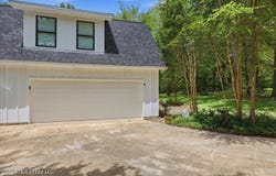 145 Wynndale Lake Road, Terry, MS 39170