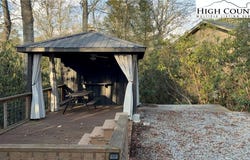 157 Hemlock Loop, Newland, NC 28657
