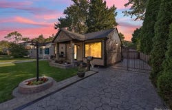 4663 Academy Street, Dearborn Heights, MI 48125