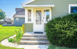 449 N 7th St Common, Mitchell, IN 47446