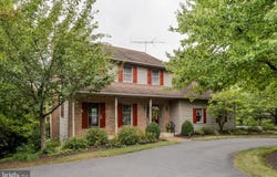 25 ANDREW Drive, MOHNTON, PA 19540