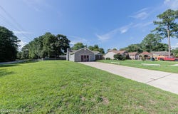 2601 Idlebrook Circle, Midway Park, NC 28544