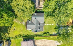 889 Grayton Road, Berea, OH 44017