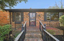 1392 Wool Avenue, Portsmouth, VA 23707
