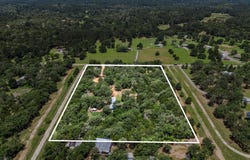 247 Pine Valley Loop, Smithville, TX 78957