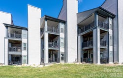18851 Vineyard Point Lane, Cornelius, NC 28031