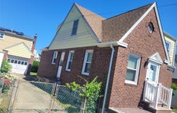 41 Nassau Boulevard, West Hempstead, NY 11552
