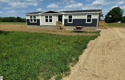 19068 W Yankee Road, Morley, MI 49336