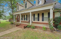 800 Cedar Crossing, Hernando, MS 38632