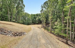 TR A Crossbow Cir, Roanoke, VA 24018