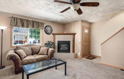 808 Cedar Dr, La Crescent, MN 55947