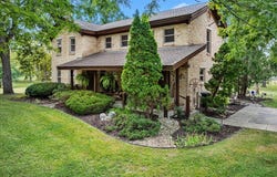 802 S Teut Rd, Burlington, WI 53105