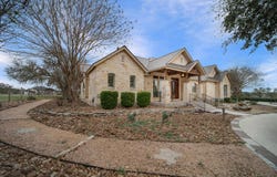 1174 sapling, New Braunfels, TX 78132