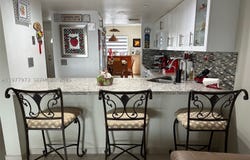 2385 W 69th St, Hialeah, FL 33016