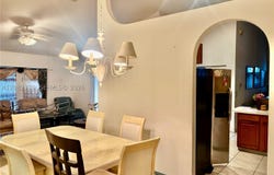 110 Hemingway Ct, Royal Palm Beach, FL 33411