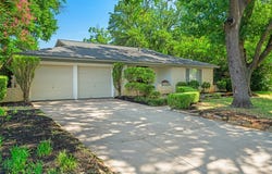 1705 Manchester Drive, Arlington, TX 76012