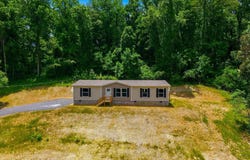 1009 S Gateway Ave, Rockwood, TN 37854