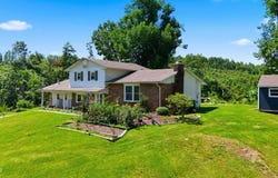 3216 Dry Creek Road, Duffield, VA 24244