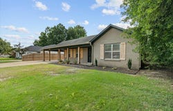 906 ARLINGTON DRIVE, West Memphis, AR 72301