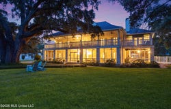 765 E Scenic Drive, Pass Christian, MS 39571