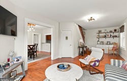 10 W TOWNSHIP LINE Road, NORRISTOWN, PA 19401
