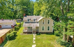 889 Grayton Road, Berea, OH 44017