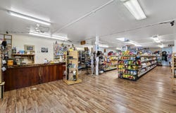 12880 Avenue Of The Giants, Myers Flat, CA 95554