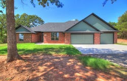 104741 Secretariat Trail, McLoud, OK 74851